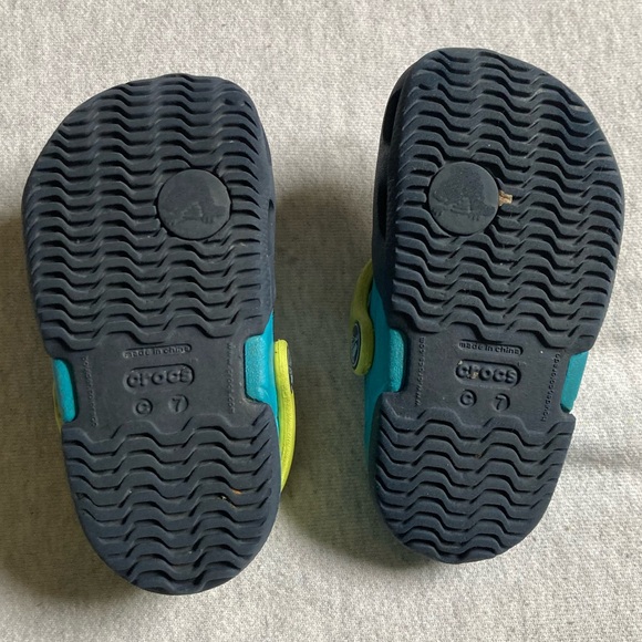 crocs sz.7c - Picture 3 of 4